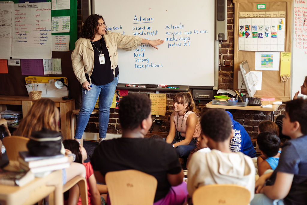 A Corlears School teaching leading mixed-age social studies